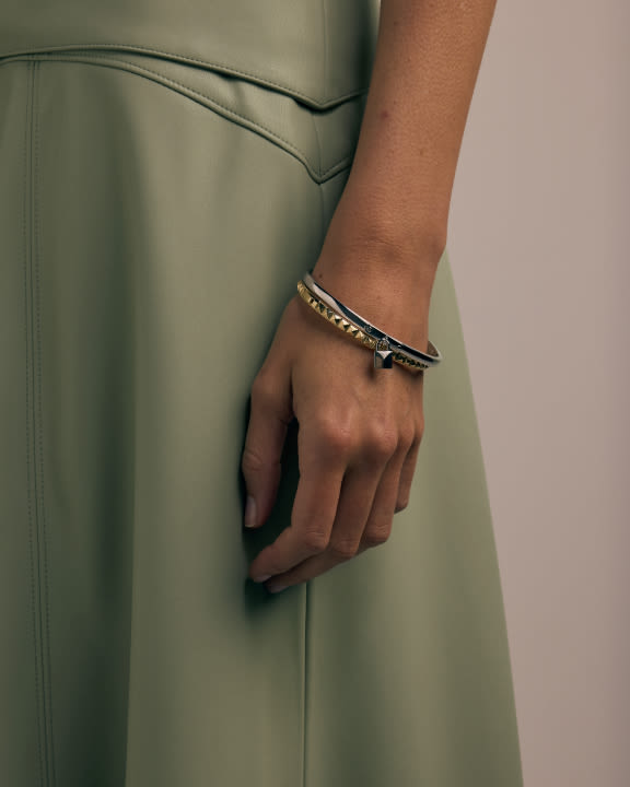 GLOBAL - Fashion Collections Content Page - Signature Lock CP IMG