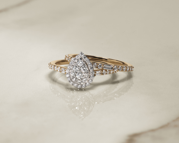 QuickLink Image - Engagement - Engagement Rings - Cluster - Flatlay