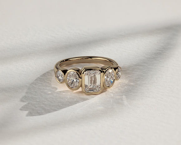  QuickLink Image - Engagement - Engagement Rings - Unique - Flatlay