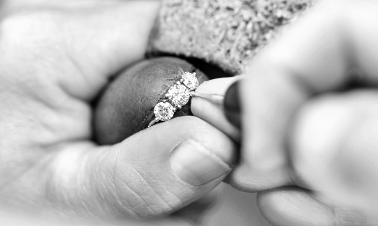Michael Hill - For a gift they will love, take our advice: make it  something they can treasure for life.​ Explore our range of beautiful  promise rings:​ AU - https://mhill.je/2TJT5gR ​ NZ -