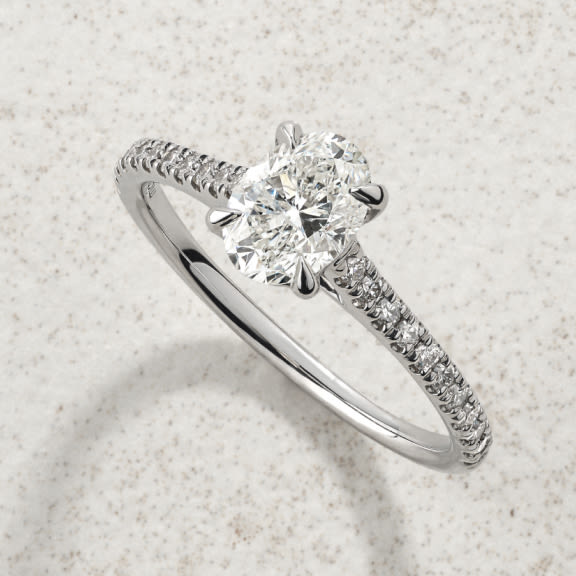 [QQ] AU - PLP - QuickLink Image - Engagement - Engagement Rings - Side Accent