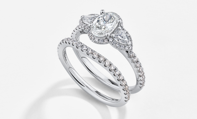 How to style your engagement ring: Pear Shape