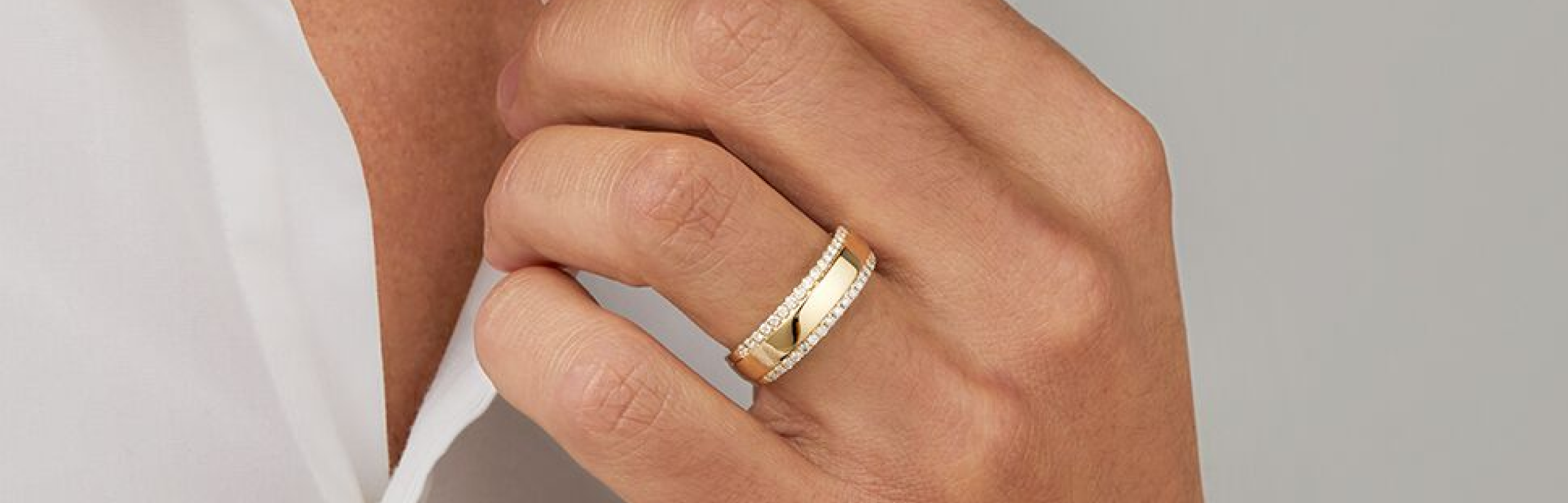 Men's Yellow Gold Wedding Bands and Rings at Michael Hill NZ
