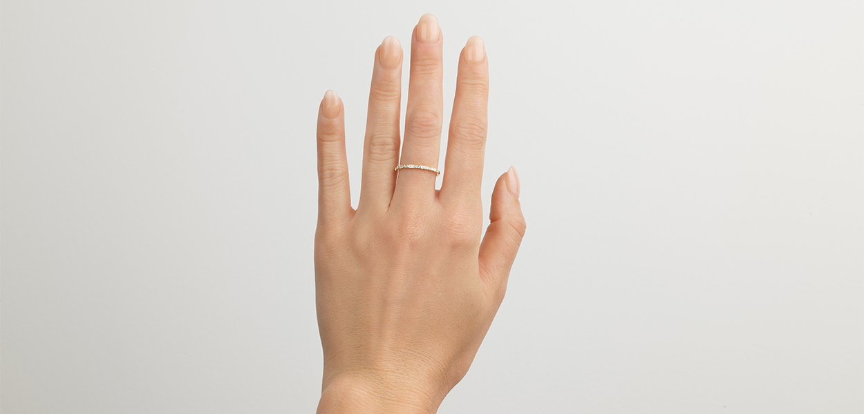 hand with diamond band 