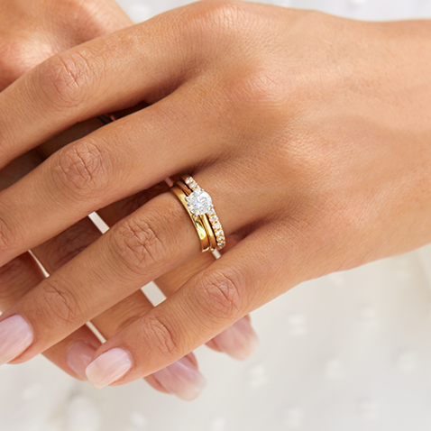 5 Stunning Looks You Can Create with your Solitaire Engagement Ring