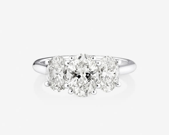 three stone diamond ring