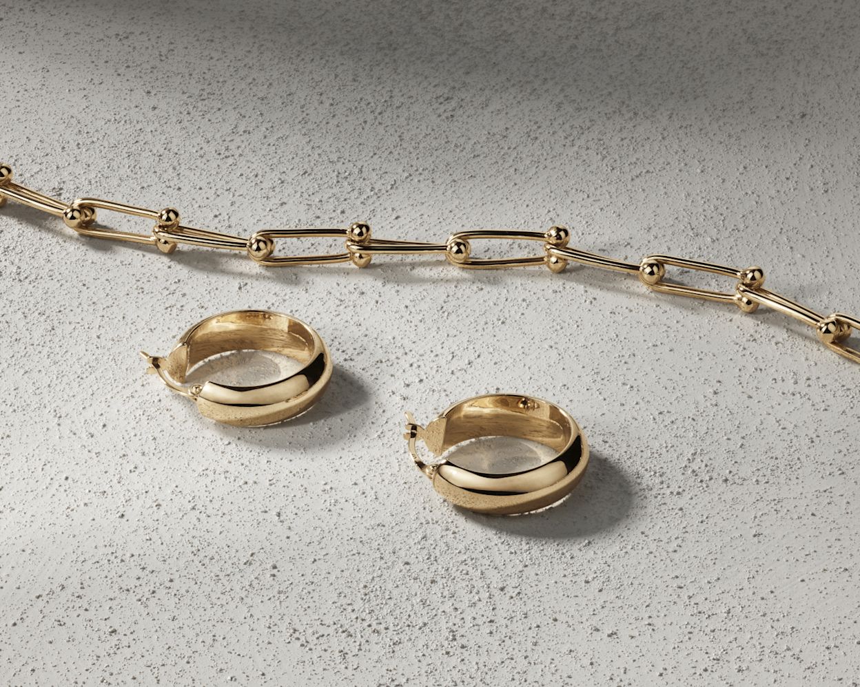 Image - Education Centre - Care & Maintenance - What is the difference between gold jewellery, and gold plated jewellery? 