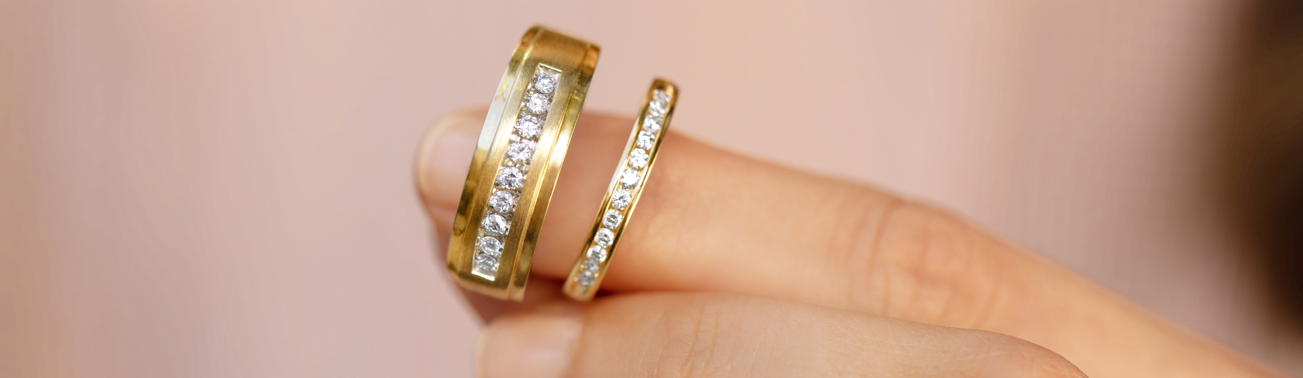 SPE Gold -Elegant Leaf Design Couple Ring - Poonamallee