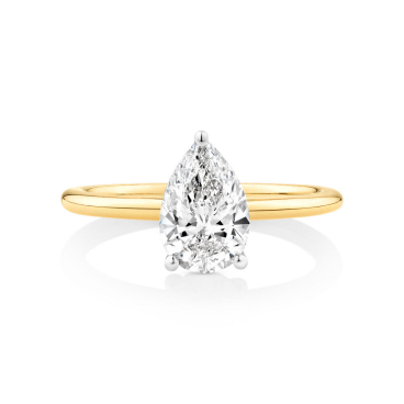 pear cut diamond solitaire engagement ring in yellow gold