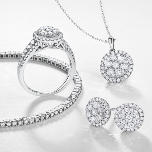 diamond look necklace set