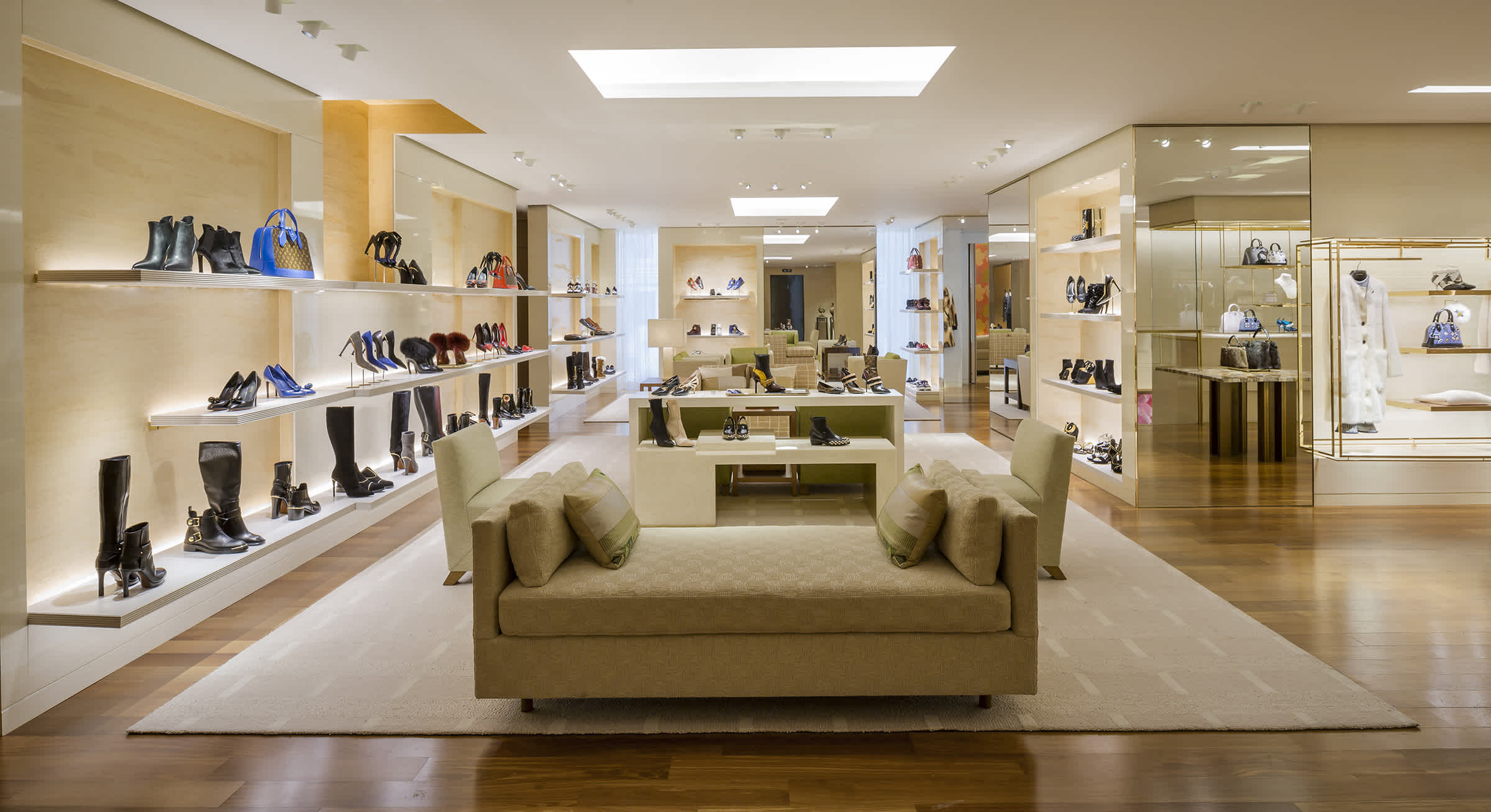Louis Vuitton New York 5th Avenue | L'Observatoire International