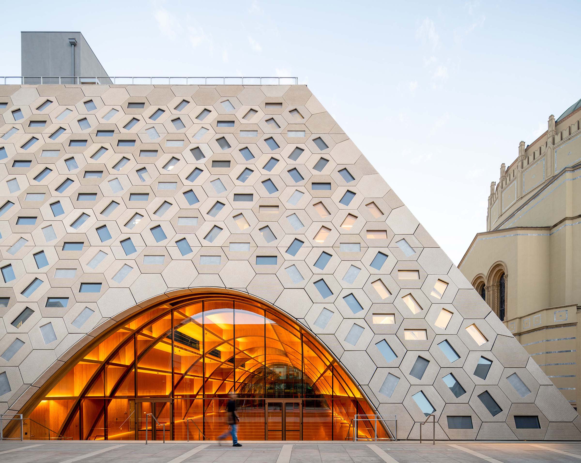 Audrey Irmas Pavilion | L'Observatoire International