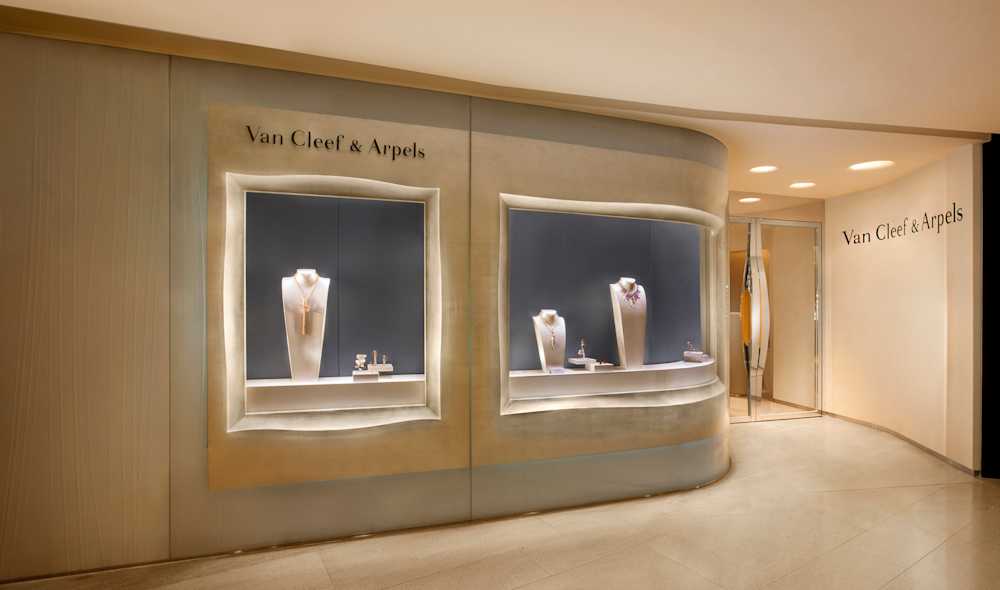 Maison Van Cleef & Arpels Flagship Hong Kong | L'Observatoire International