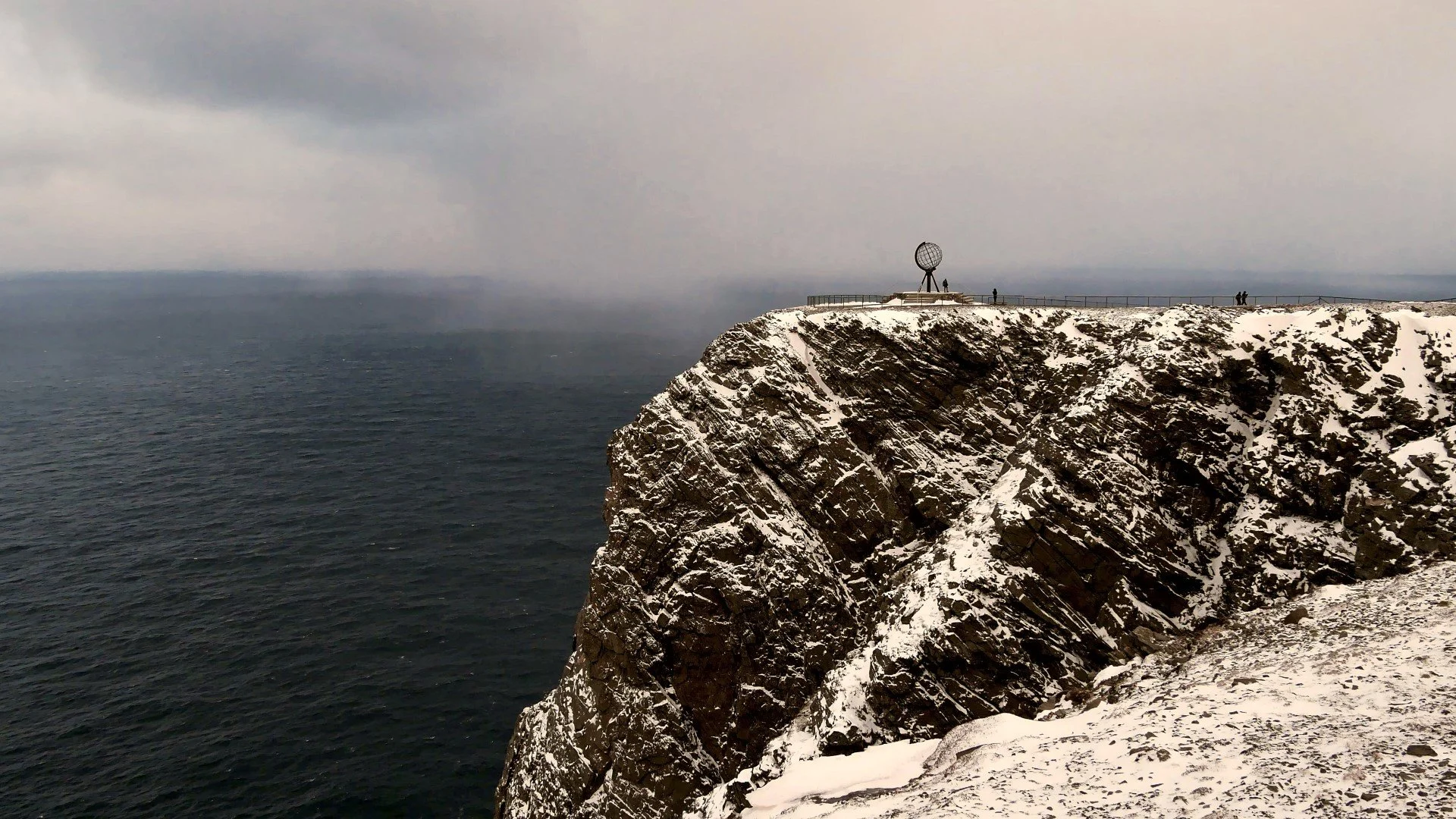 norway_north-cape_winter_timon-scheider_alamy_2d70fjp-original