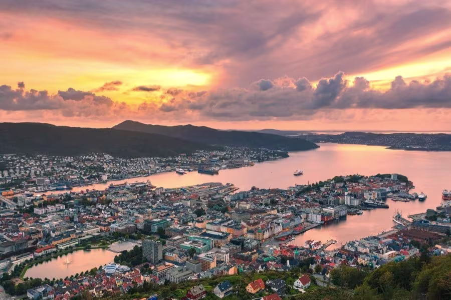 bergen_norway_hgr_160782_1080_photo_alamy_stock_photo