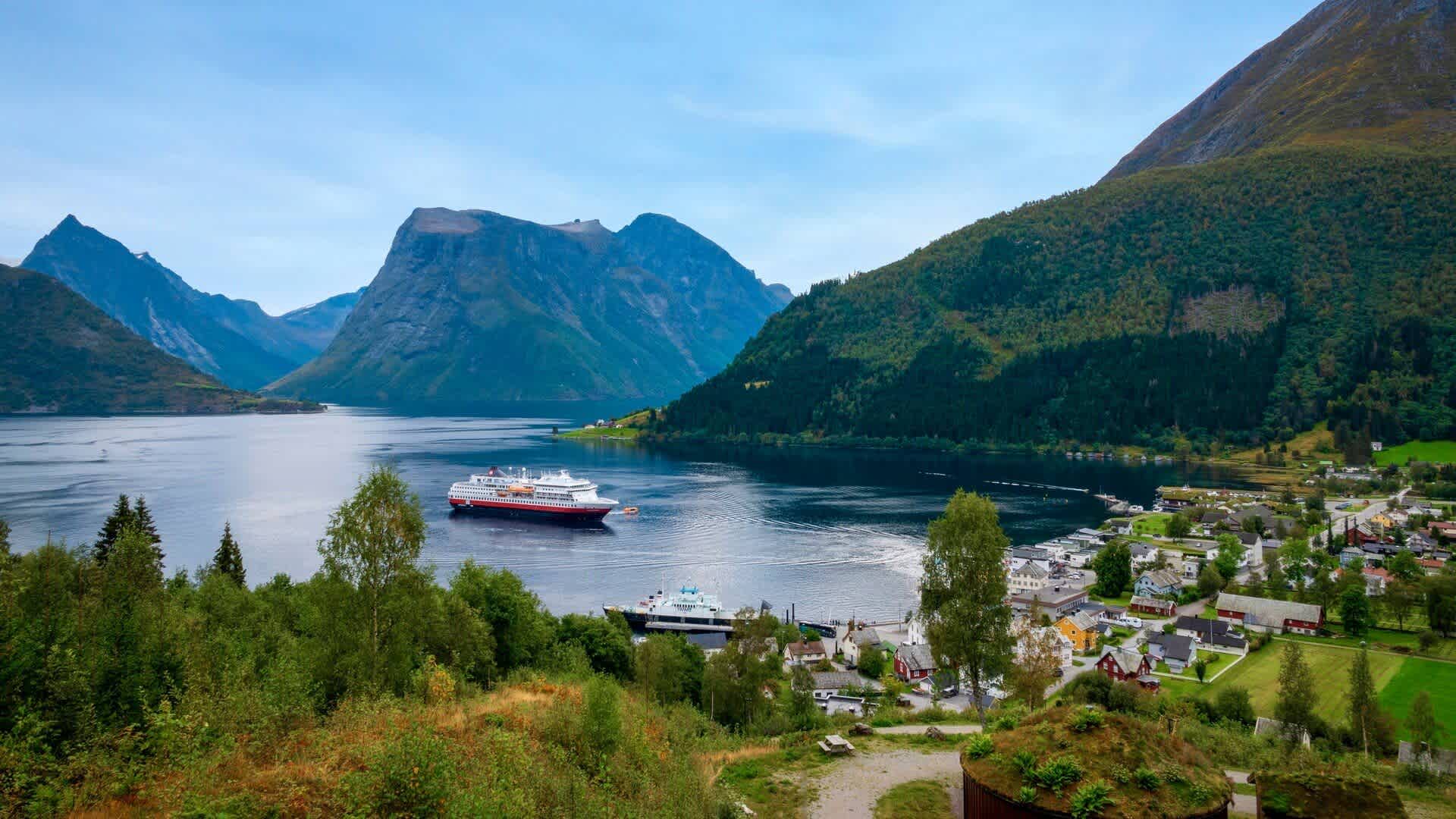 Hjørundfjord, Norway