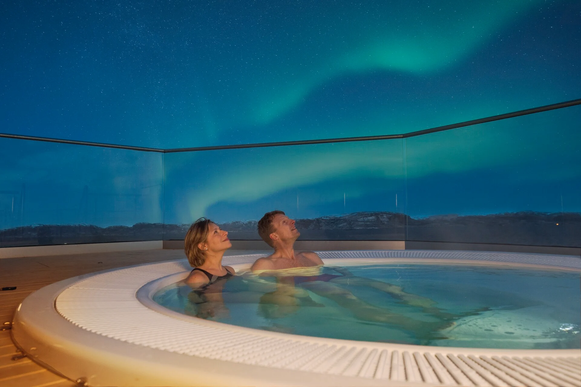 Stunning Luxury Apartments In Norway With Outdoor Hot Tub image