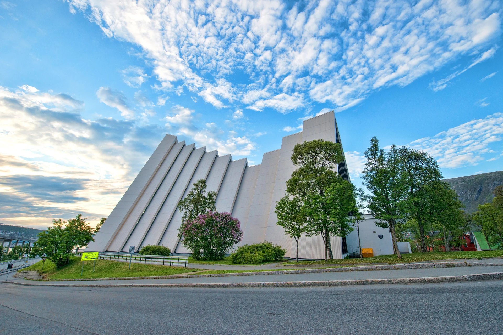 arctic-cathedral-tromso-160776-alamy_stock_photo