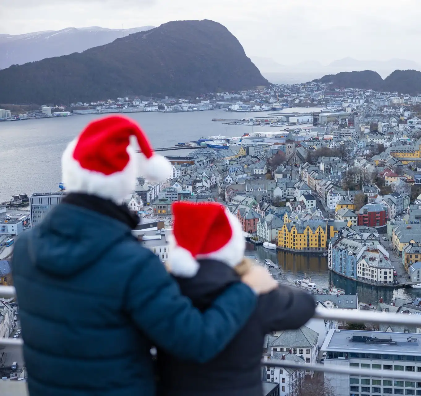 christmas-cruise-espen-mills