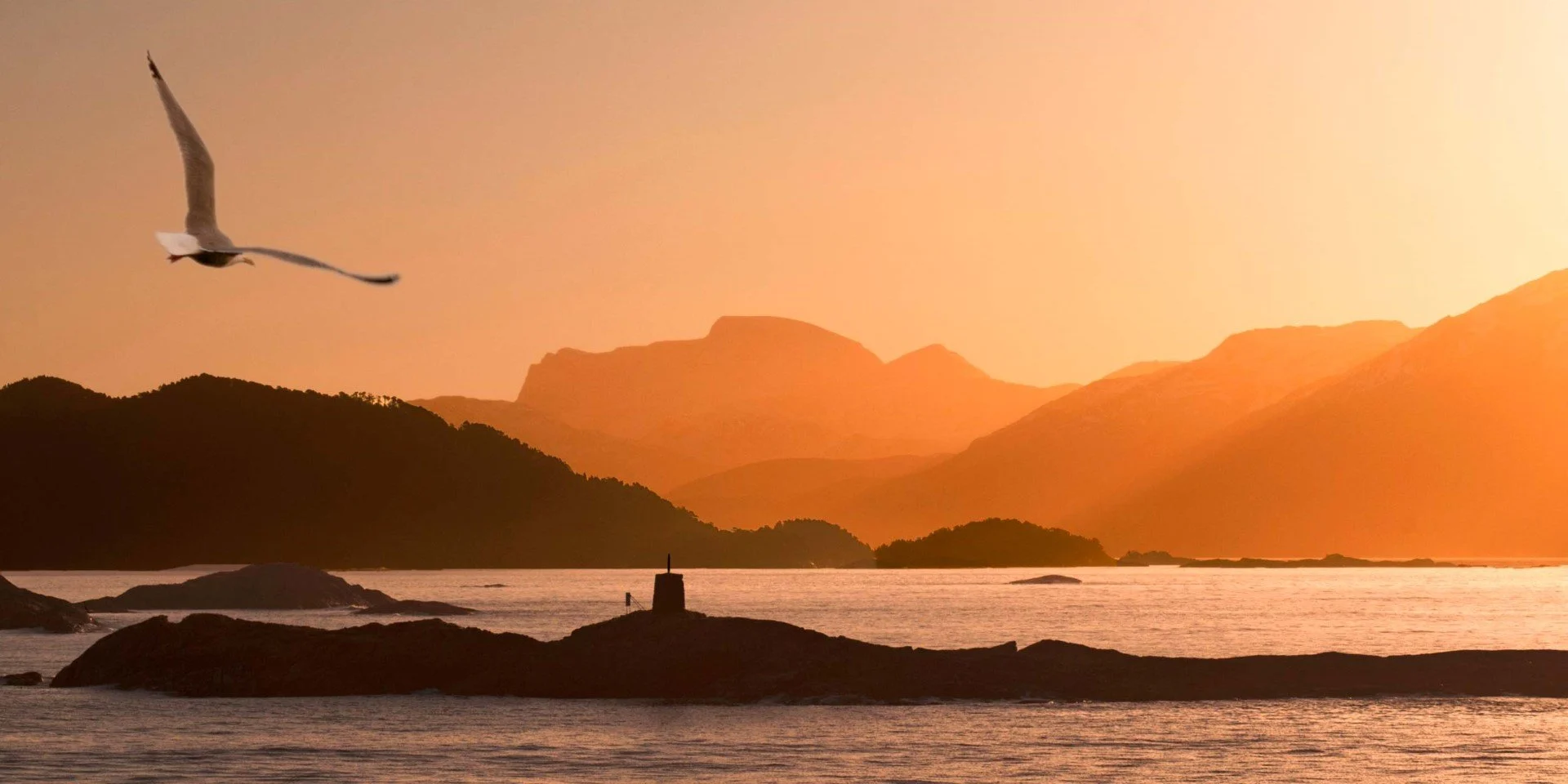 “In recent days, I’ve thought and thought about the eternal summer days in Nordland.” (Knut Hamsun, Nobel Prize winning Norwegian author)