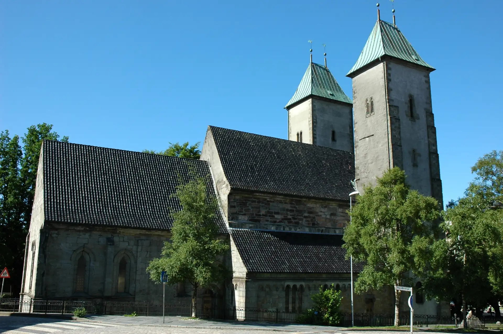 mariakirken-church-bergen-norway