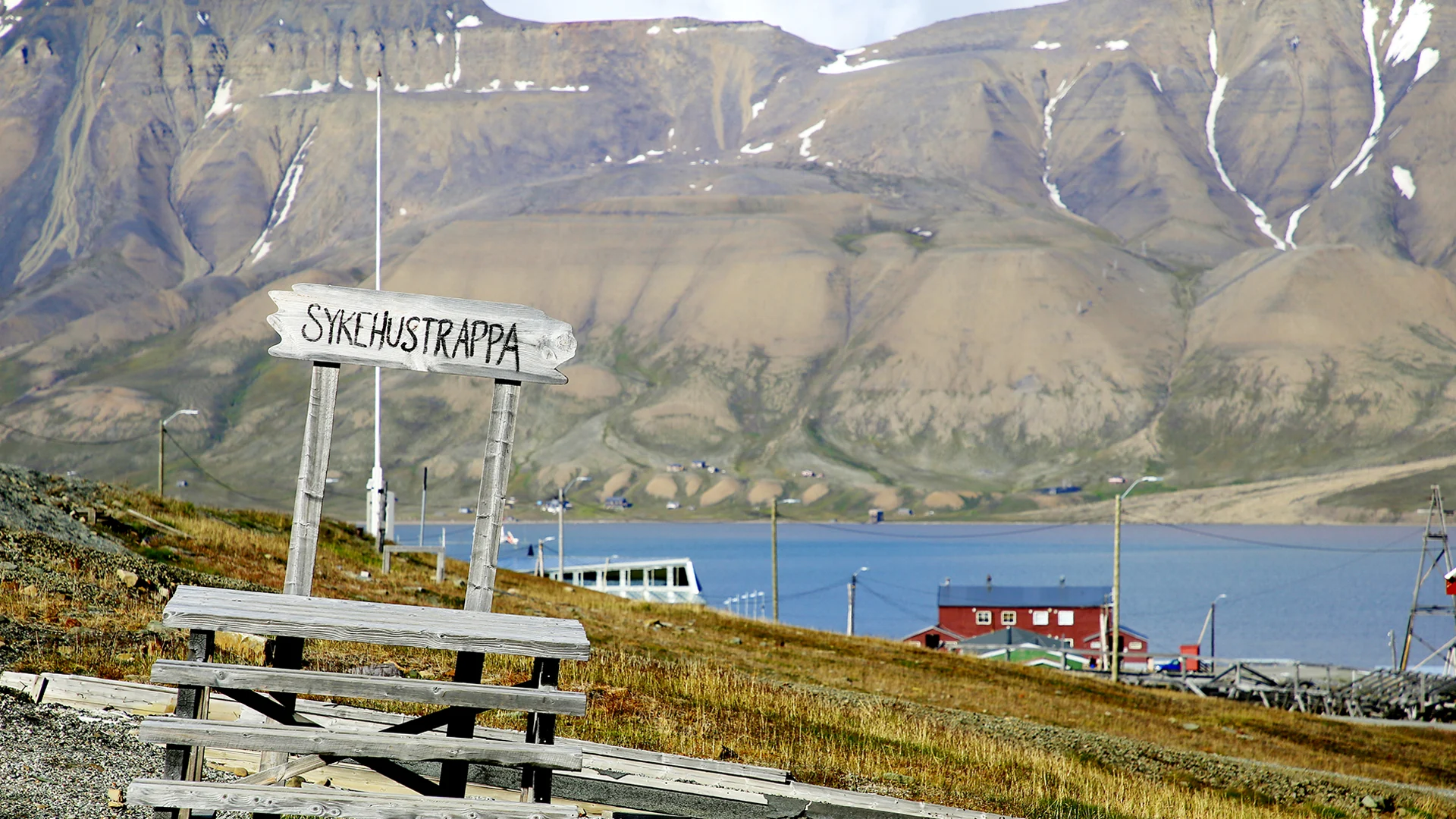 Longyearbyen FlorenceD-pix polar-3648382 Pixabay 1920x1080