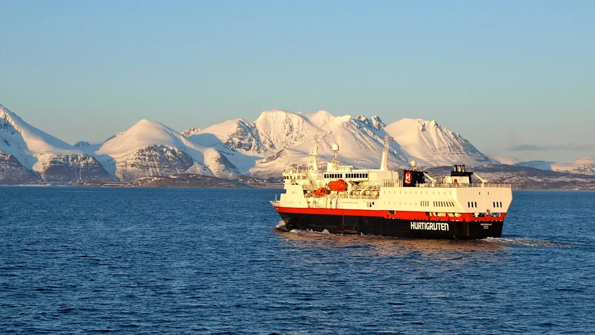 MS Vesterålen: Norwegens Küstenkultur | Hurtigruten DE