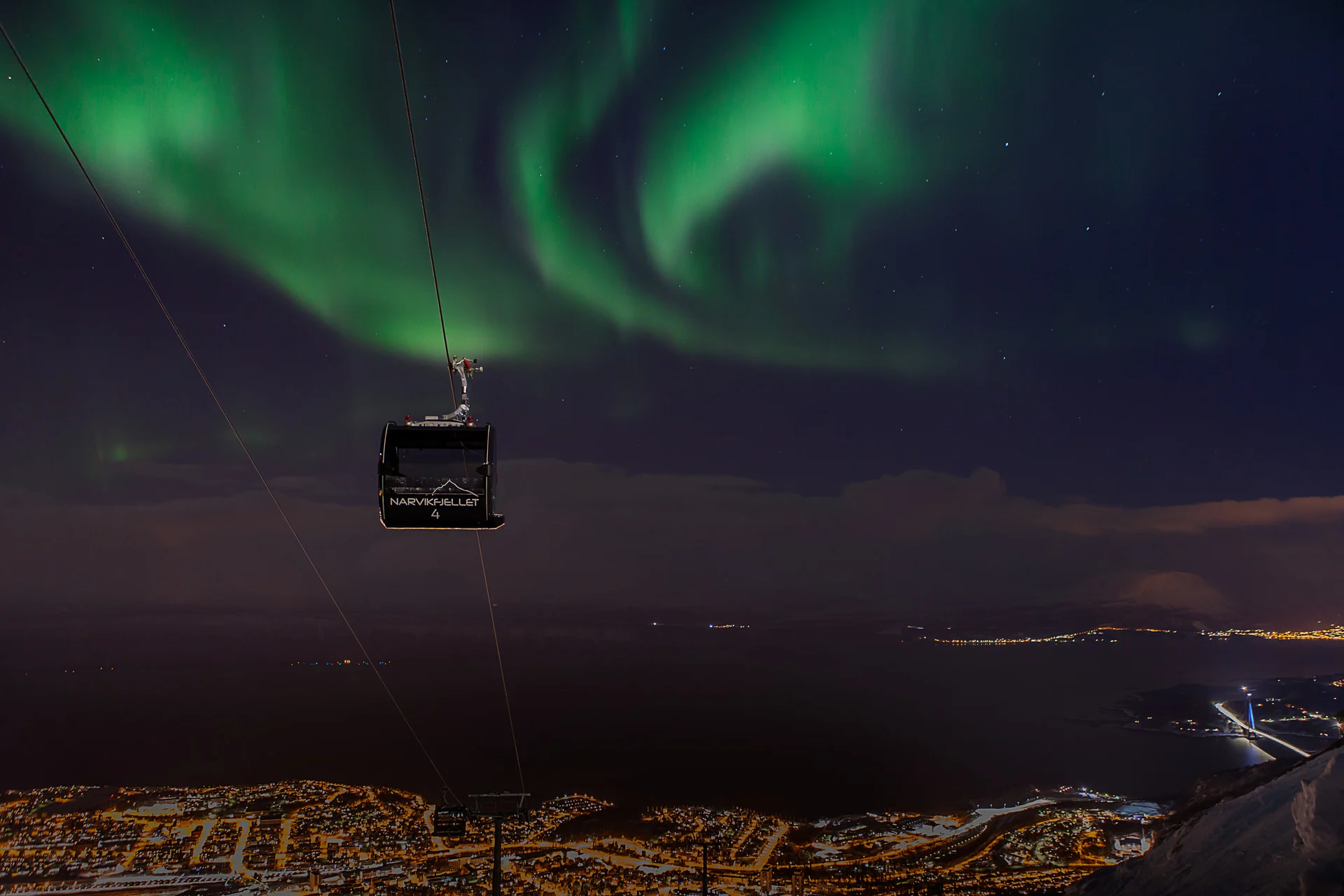 The Northern Lights over Narvikfjellet cable car, Narvik. (Image credit: Jan-Arne Pettersen - Narvikfjellet)