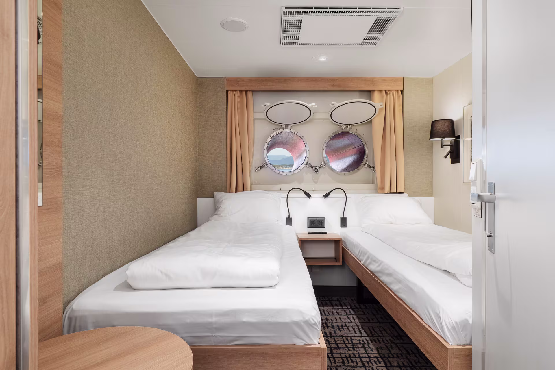 Polar Outside L2 Kong Harald Single Beds