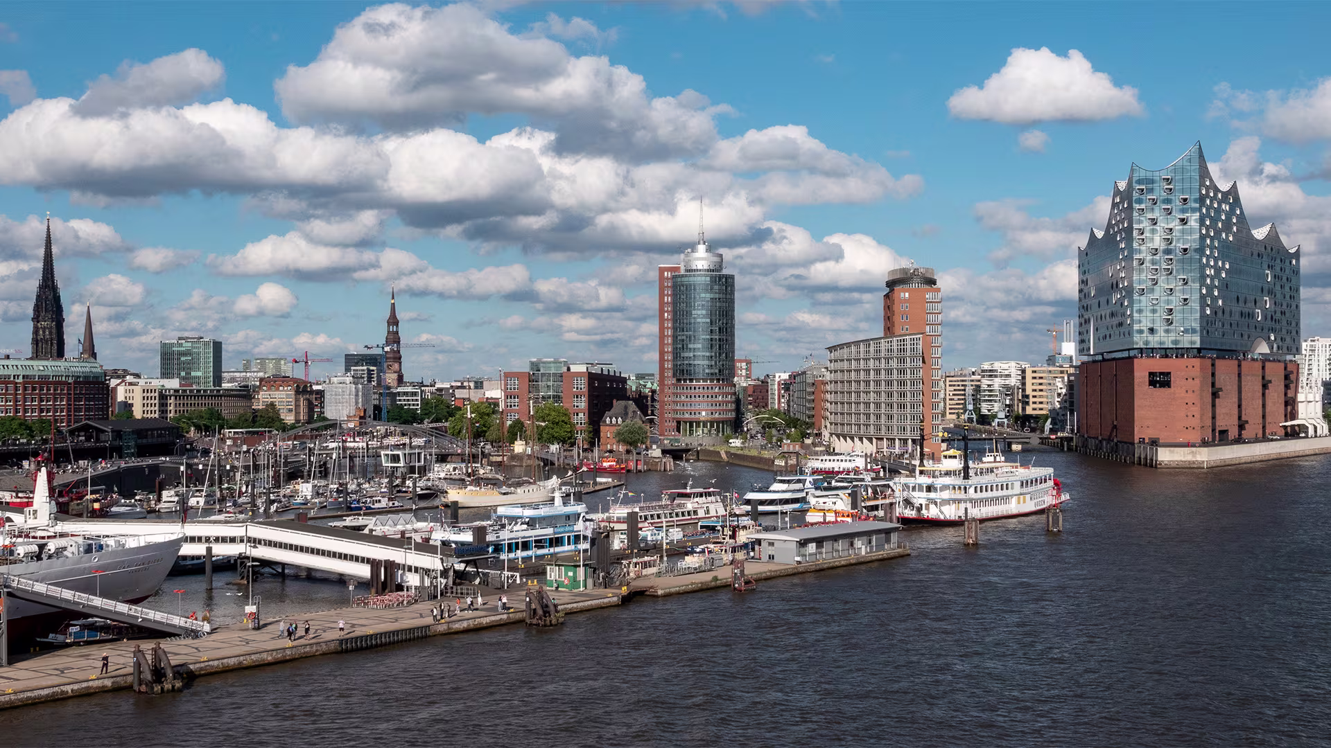 Hamburg Germany HGR 144136 Andrea Klaussner EDIT 1920x1080