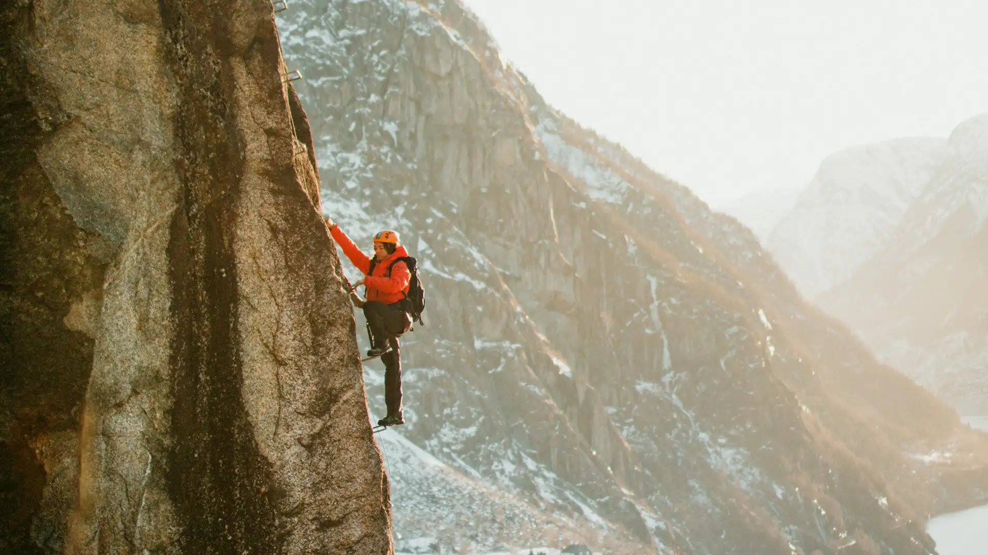 TROLLTUNGA-ACTIVE 3728-1920x1080