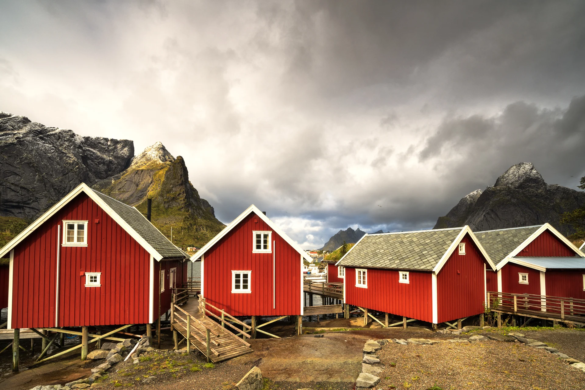 reine-lofoten-161111-Getty-Images