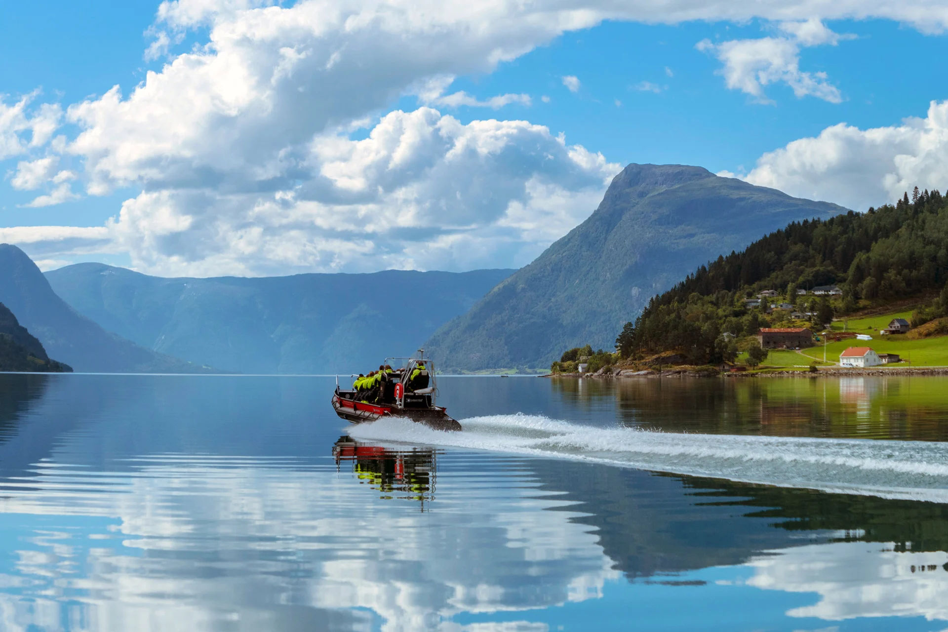 Fjord-RIB-Adventure-1920x1280