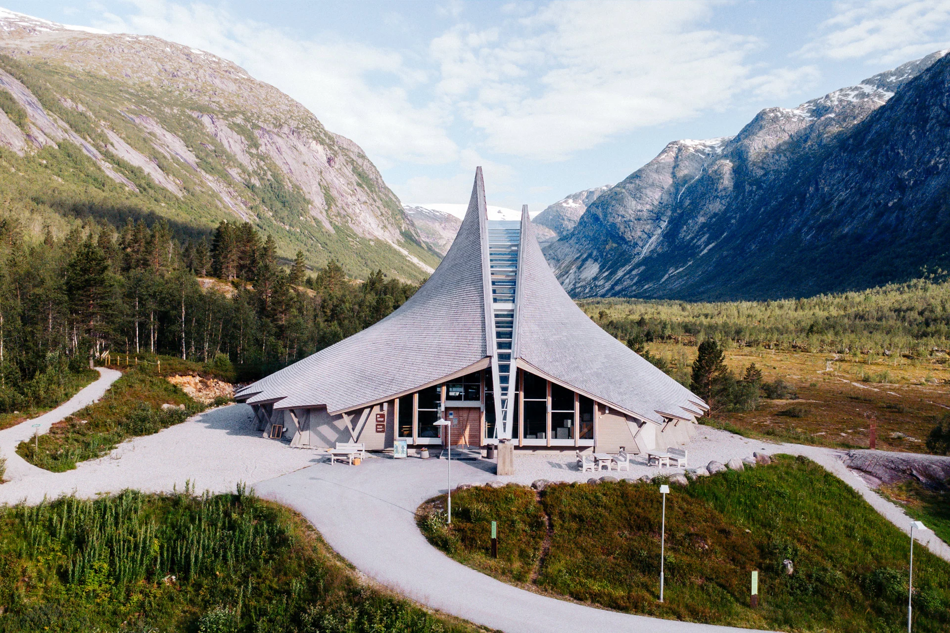 Nigard-Glacier-Centre-4-Villa-Fjellheim-Drone-0032-1920x1280-3x2