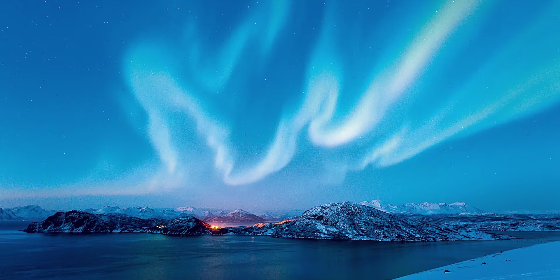De spectaculaires aurores boréales sur la côte norvégienne