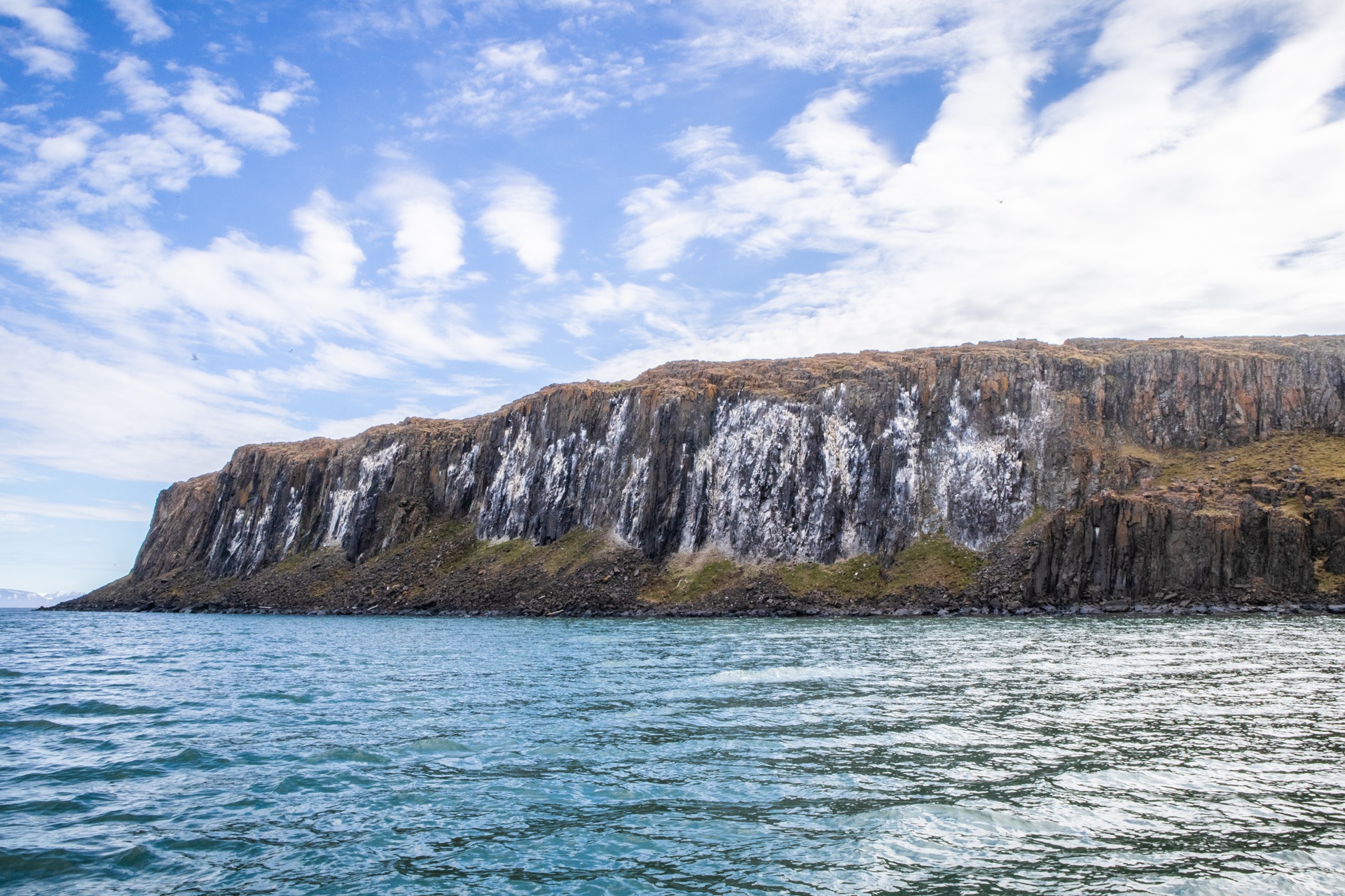 dramatic-isfjord-blue-sky-water-eveline-lunde