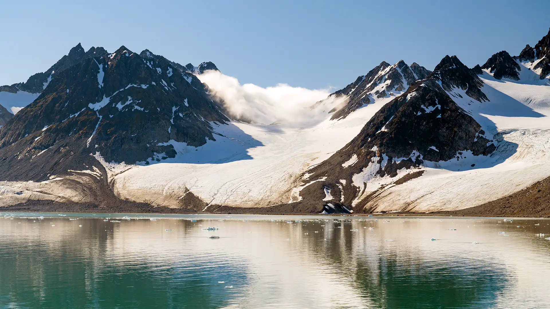 Arctic Norway Frontier – Oslo, Fjords & Svalbard with cruise extension