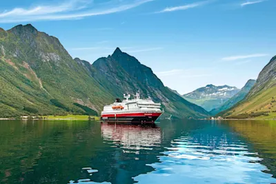 Die klassische Postschiffroute inkl. Direktflug ab Frankfurt
