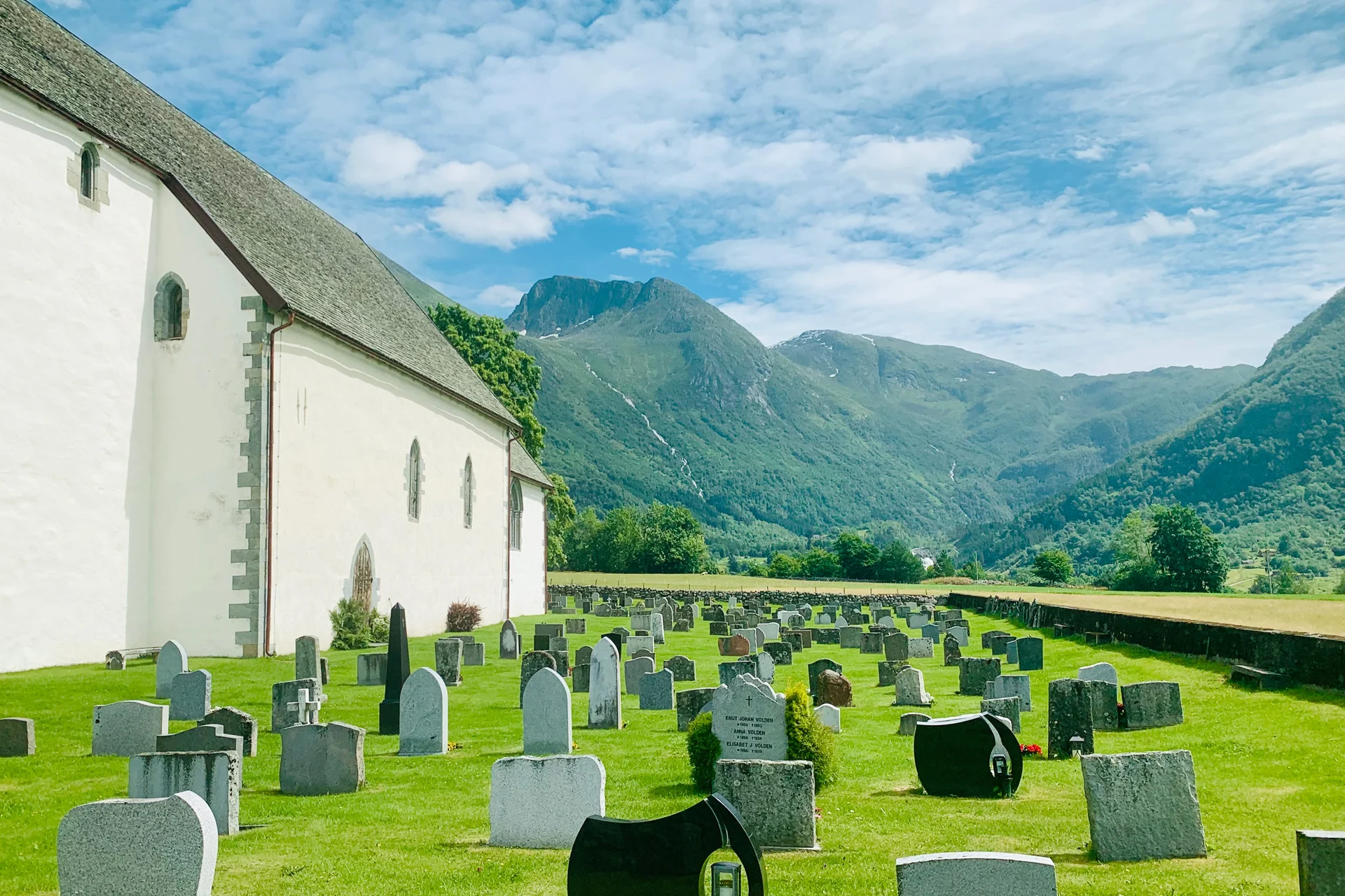 Guided-walk-in-Rosendal-image-00002-1920x1280