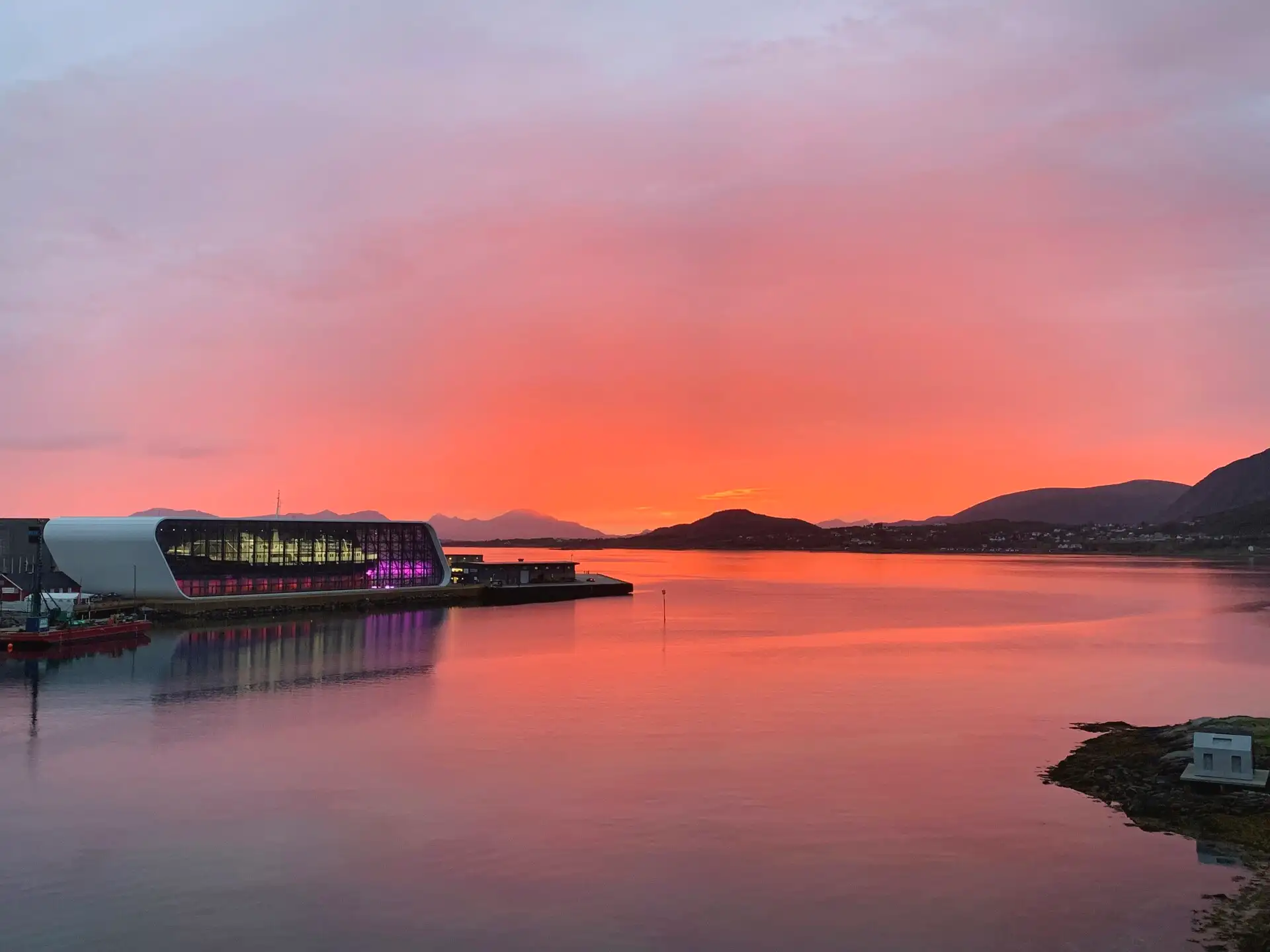 Stokesnes Stokmarknes reiseguide | Besøk Stokmarknes | Hurtigruten NO