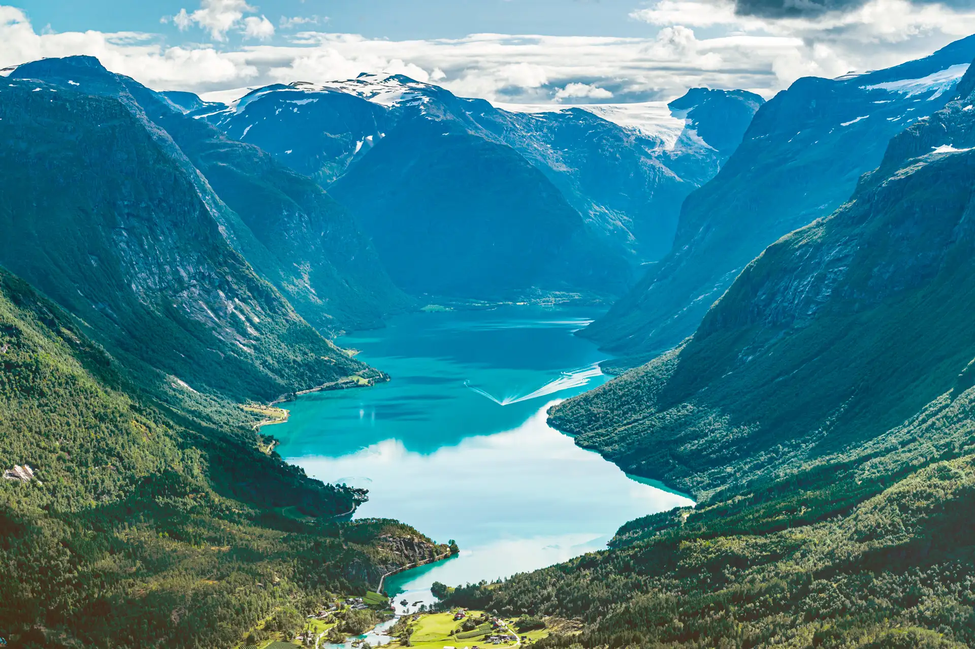 Olden Nordfjord Mattias-FREDRIKSSON Fjord-Norway 6297 1920x1280 3x2