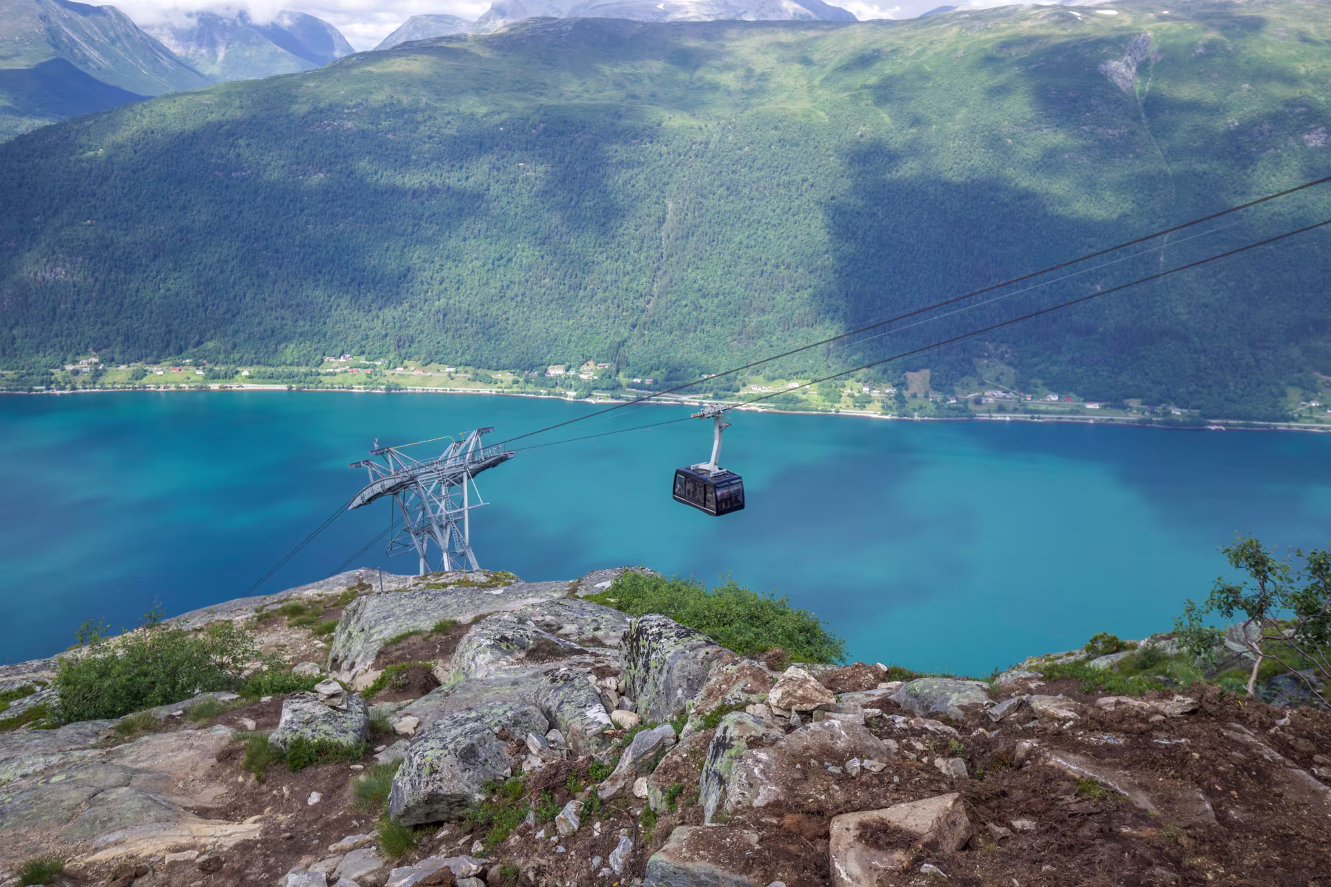 andalsnes Norway HGR 148808 Shutterstock