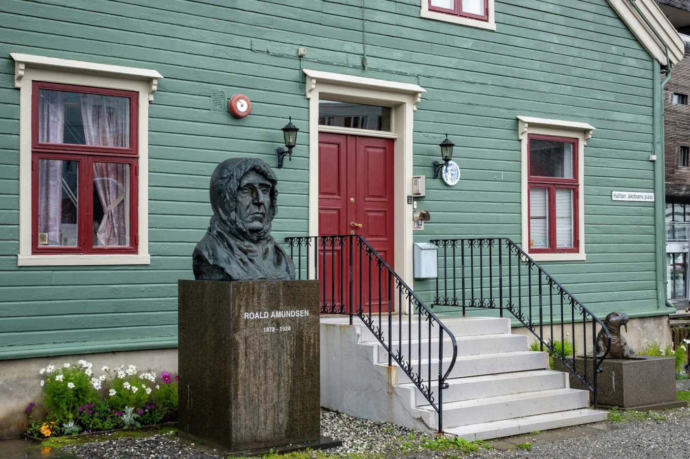 Tromsø On Foot – The City & Polar History
