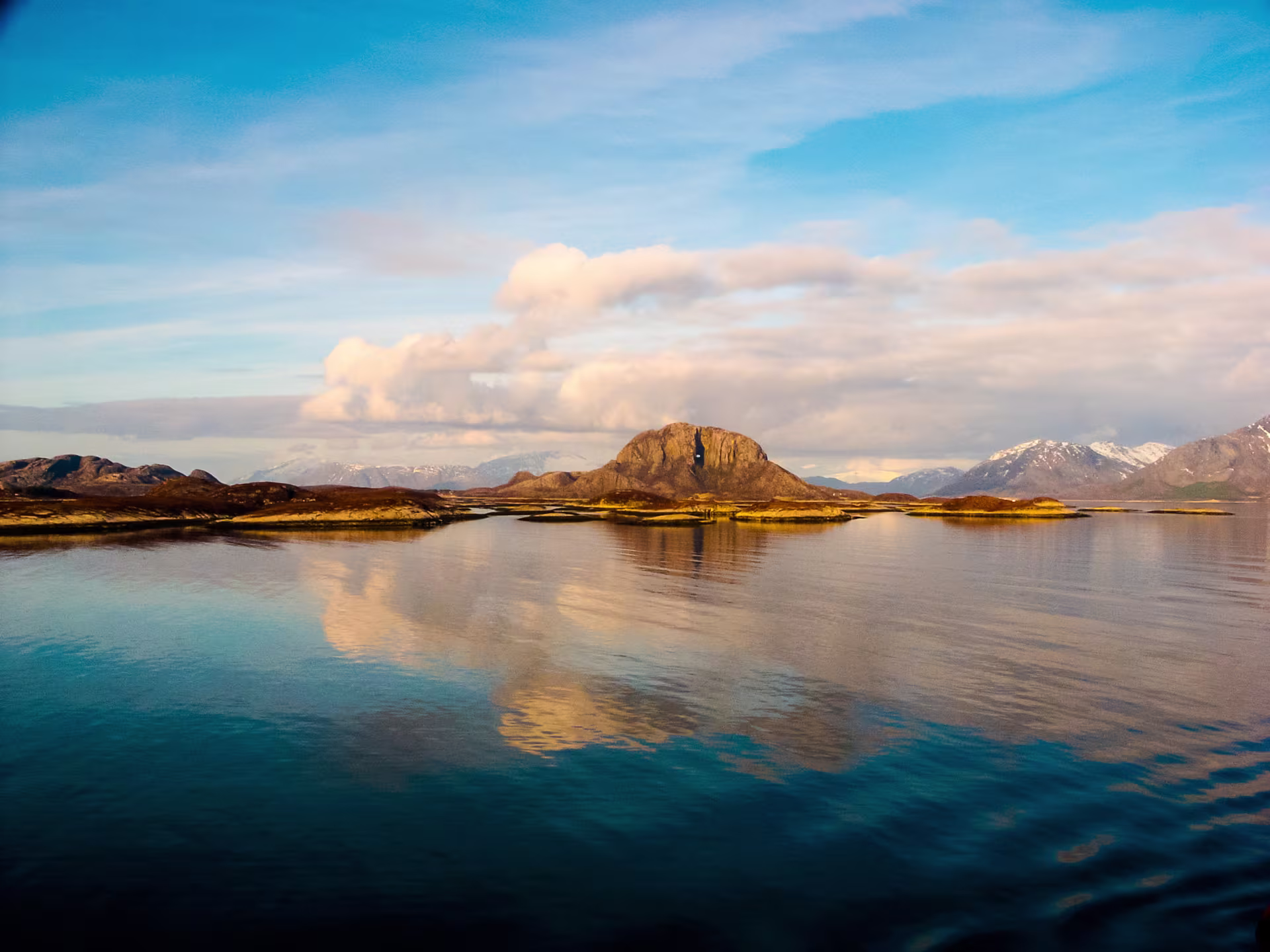 torghatten-149583-Shutterstock