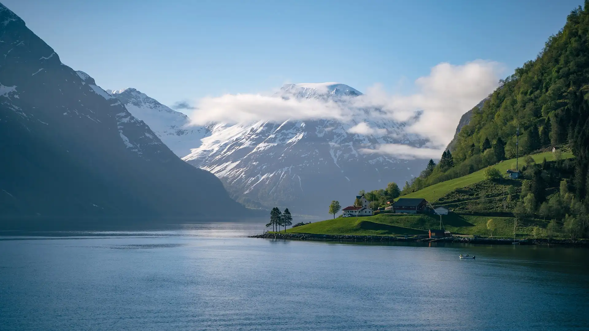 Urke-Hjorundfjord-Norway-HGR-96908-Photo Photo Competition-1920