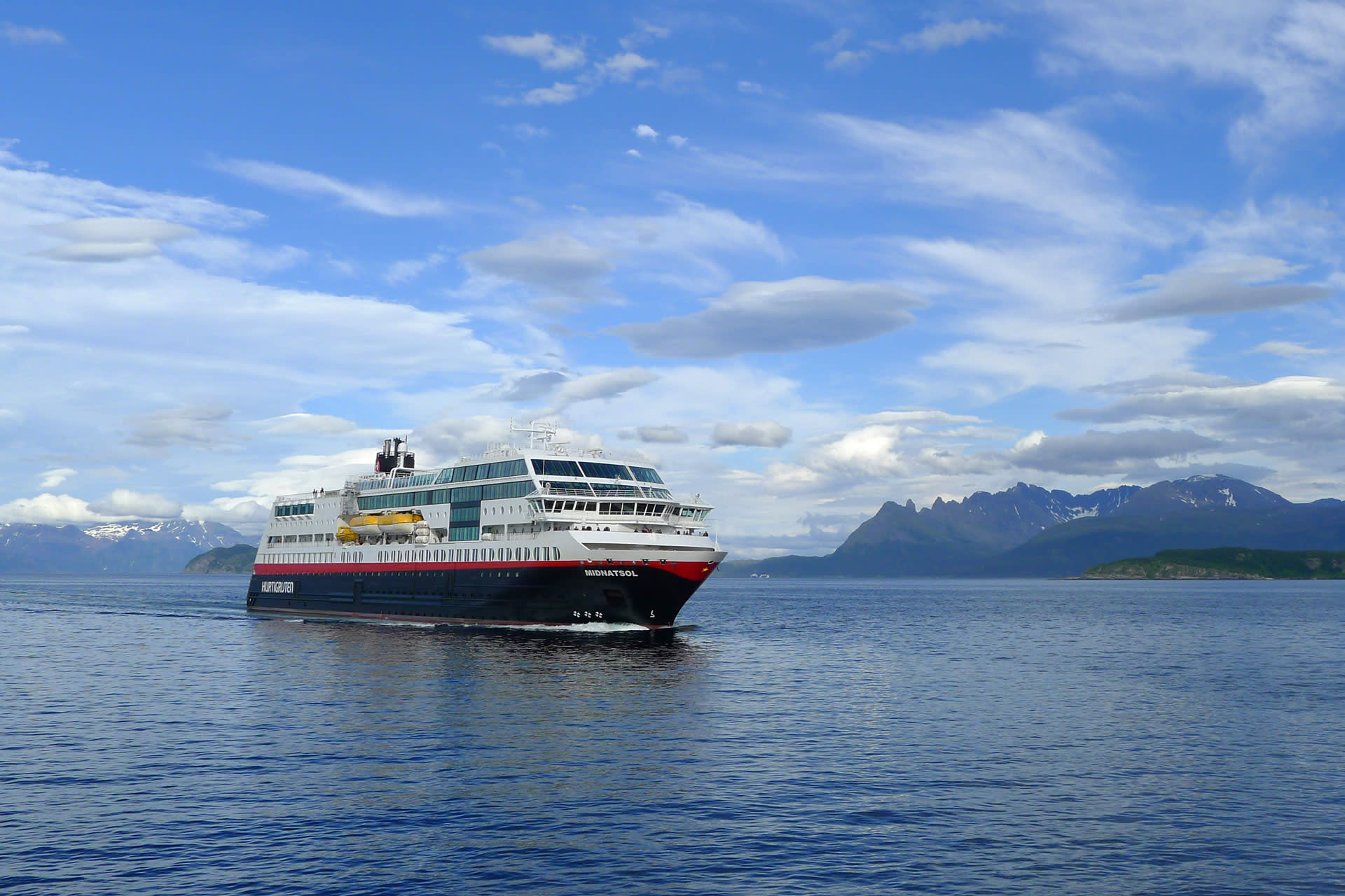 MS Midnatsol Norway Sailing HGR 167945 Photo Nina Helland