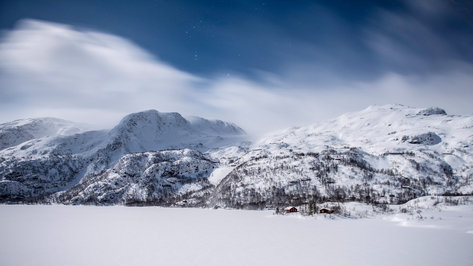 Follow the Northern Lights – Finland to Norway (Autumn 2027–Winter 2028)