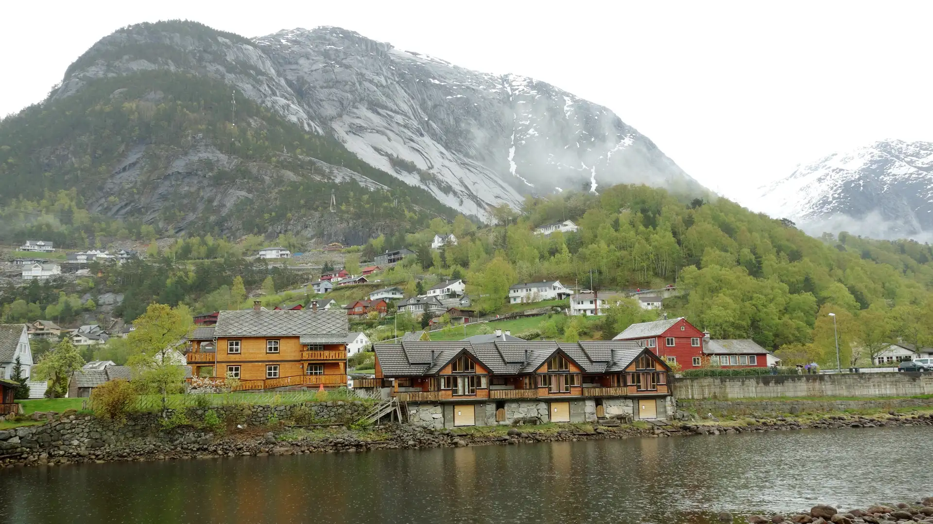 Eidfjord-norway-789343-Aline-Dassel-Pixabay-1920x1080