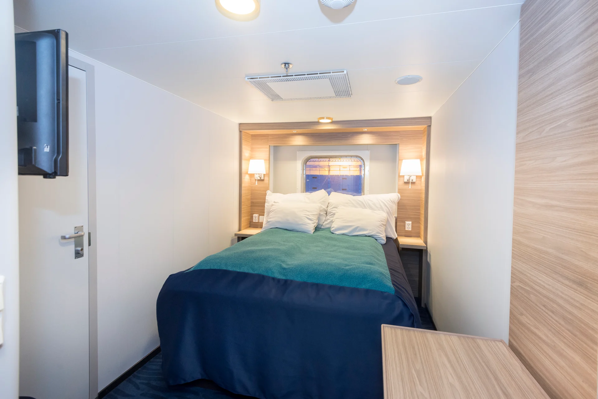 Polar Outside Cabin U2D MS Nordnorge Double Bed