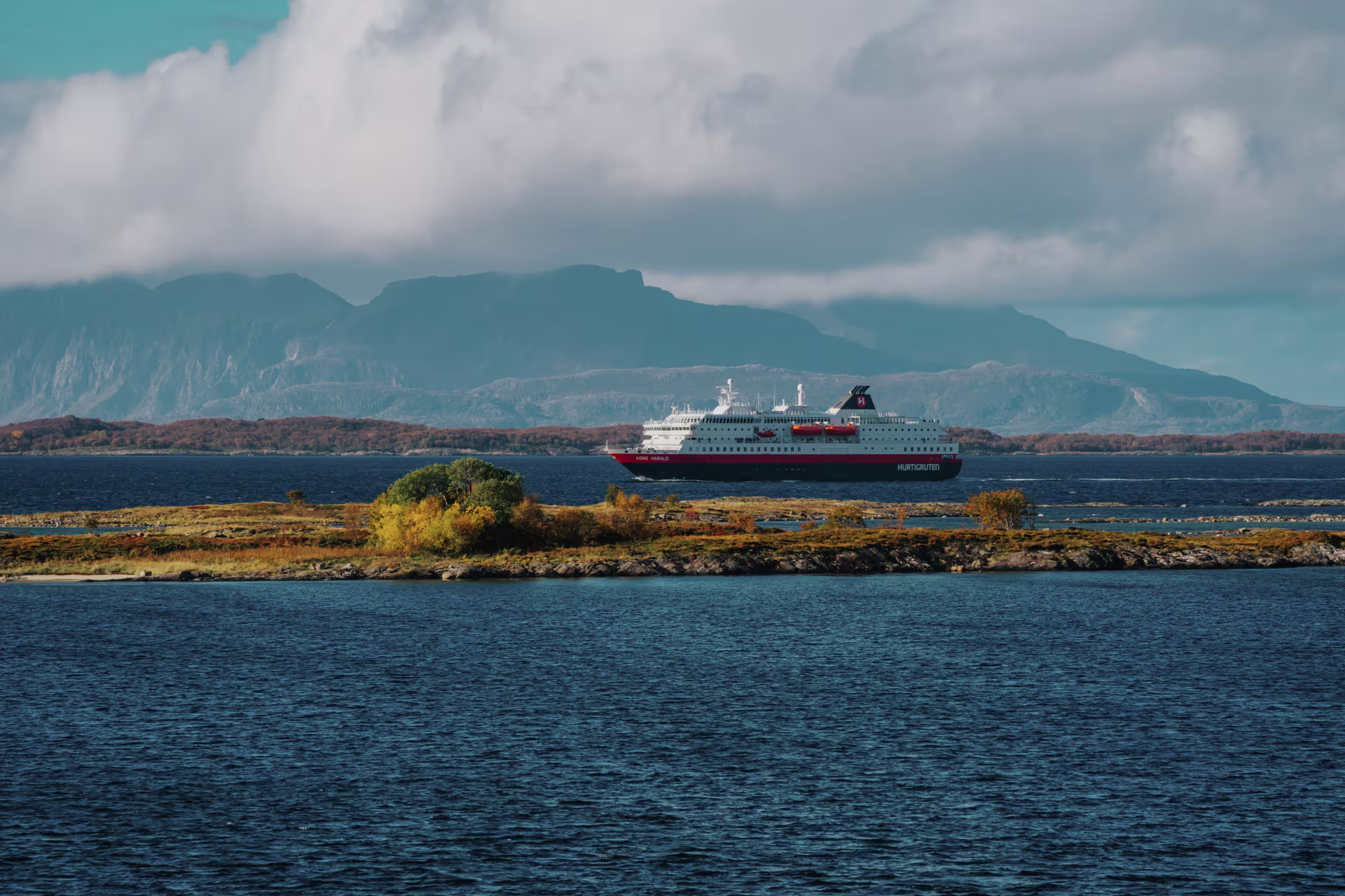 MS Kong Harald, Brønnøysund, Norway